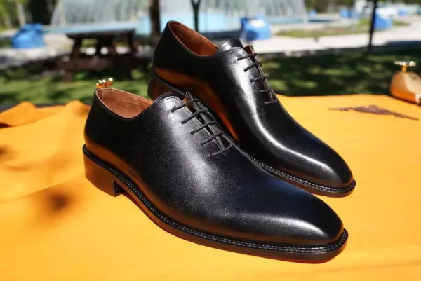 Men Shoes Whole Cut Black Oxford Men Shoes Leather Handmade Customized Shoes